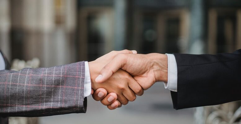 faktoring-omogoca-hitro-poplacilo-dobaviteljev